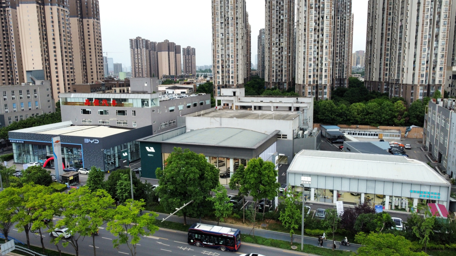 四川品信汽车集团有限公司 四川品信汽车集团有限公司